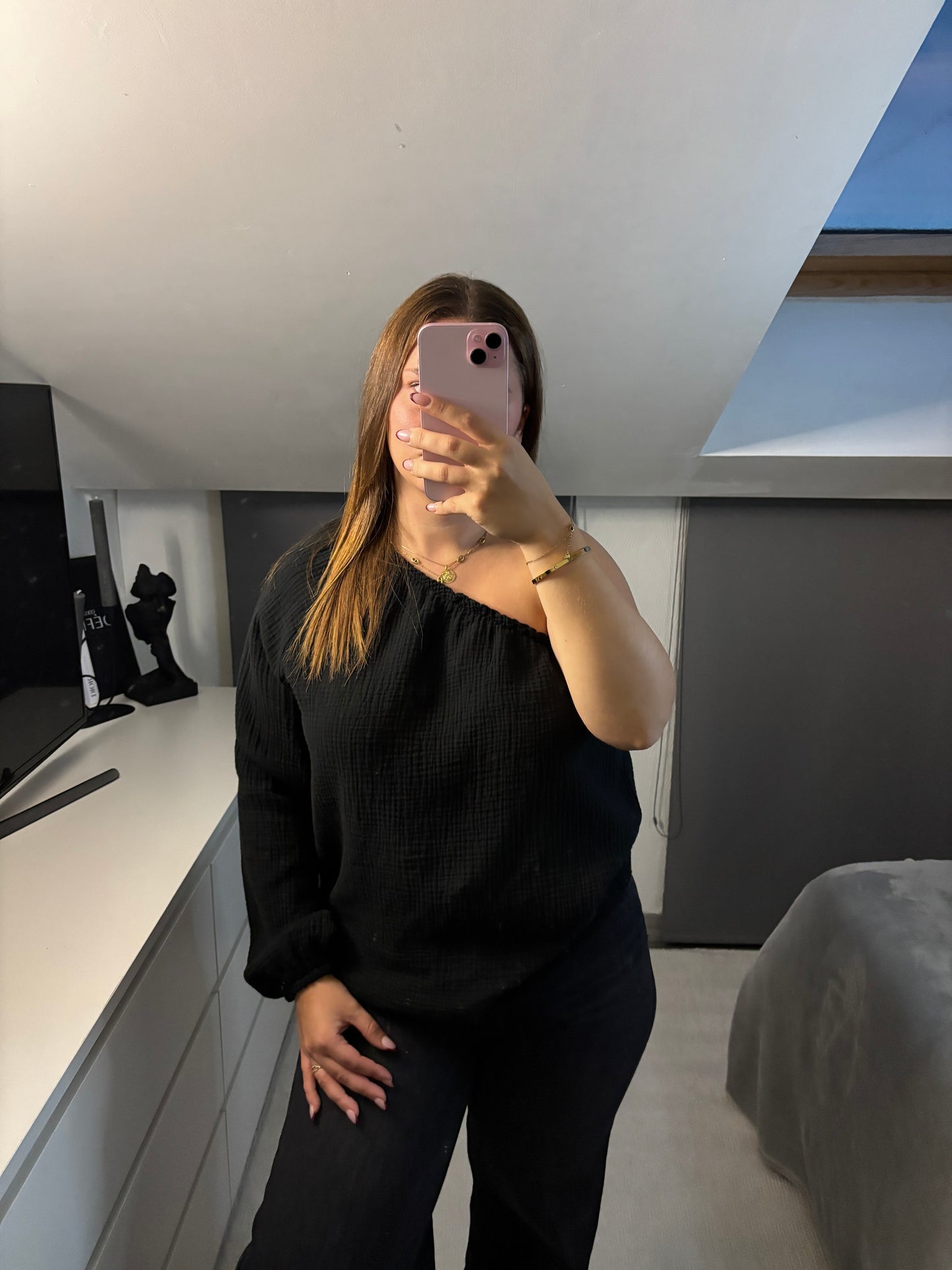 MANON
