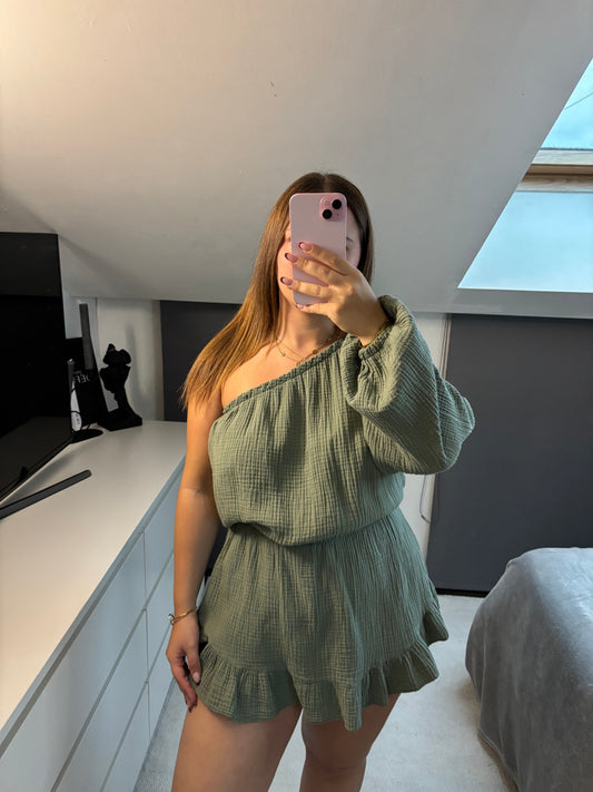 DOMINIQUE
